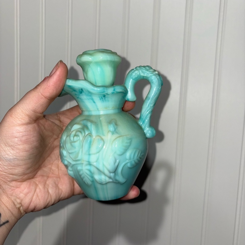 Vintage 1970’s Jadeite Glass Avon Decanter & Bowl - Picture 9 of 12